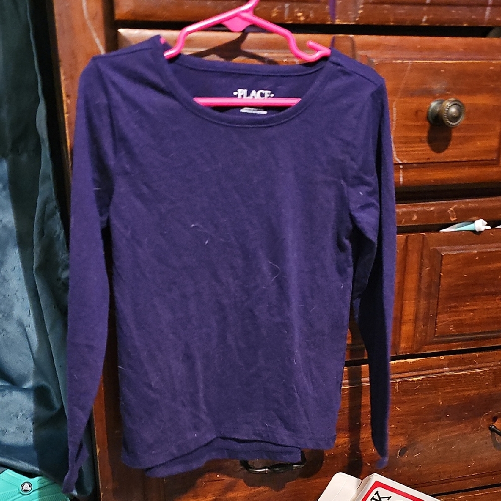 !!.           Girls S(5/6). Deep Purple Long Sleeve Tee